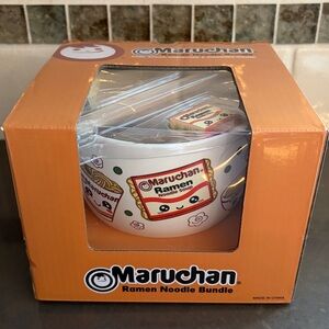 NWT Maruchan Ramen Noodle 4 piece set